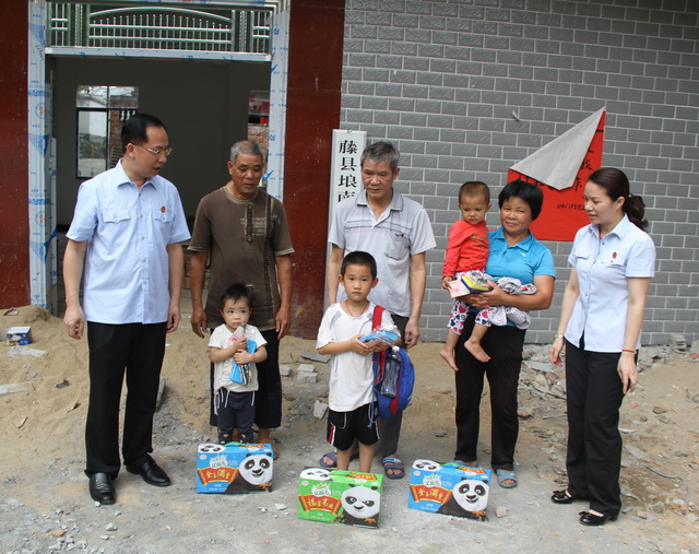 Ϊ���������Ͻ�������